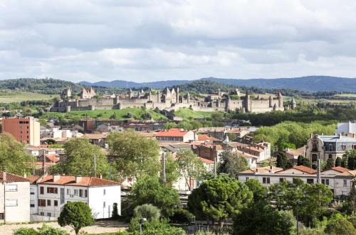 Studio avec parking vue sur la Cité de Carcassonne