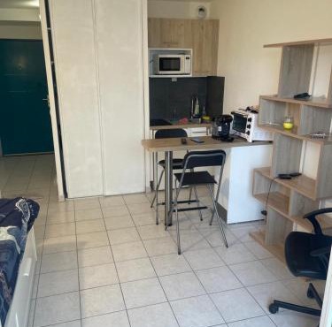 Studio avec place de parking à la timone