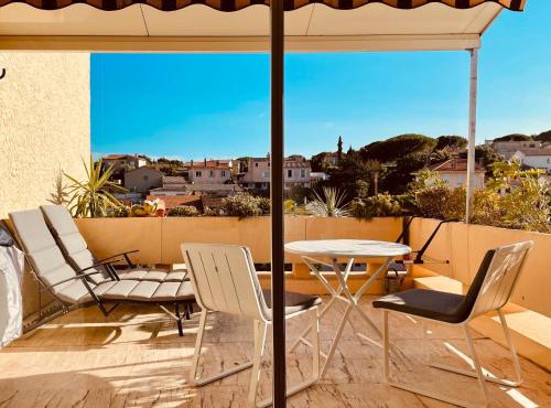 Studio avec terrasse sud proche bord de mer