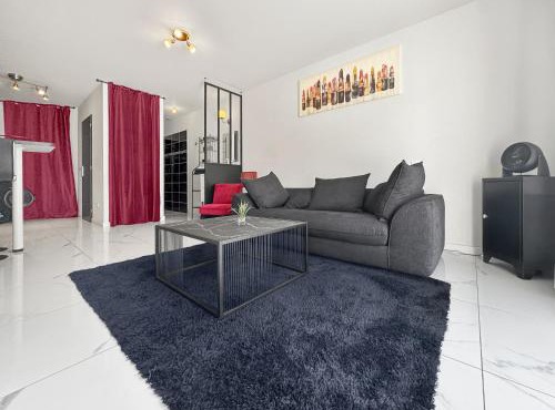 Studio BAROK proche autoroute, plages et attractions, Wifi - TV, calme