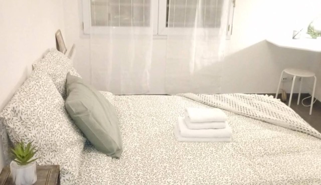 Studio Bd Jules Verne well located easy access Centre -Transport & commerce