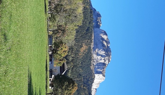 Studio between lake and mountains