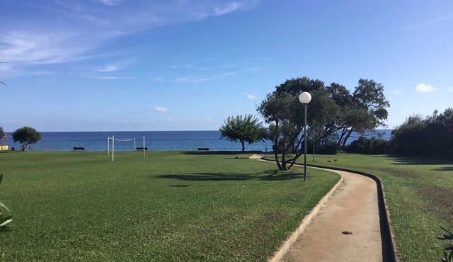 Studio between sea and mountain