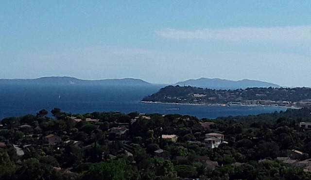 Studio - Breathtaking sea view - Parking - Swimming pool - Housekeeping