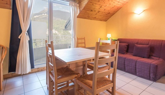 Studio Briançon with Private Parking, Balcony, 3 people