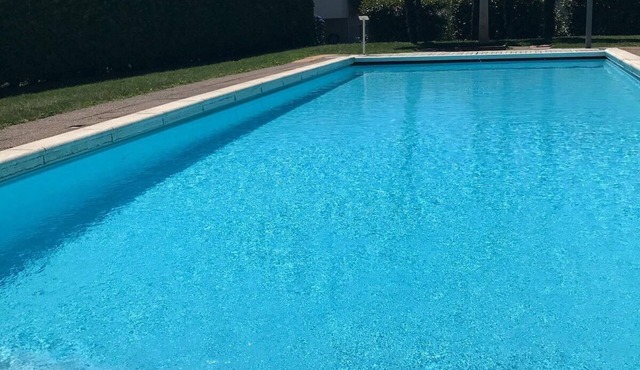 Studio by the Pool Swisshomebnb