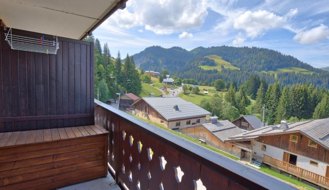 Studio cabine ensoleillé avec balcon à 1450m - FR-1-505-19