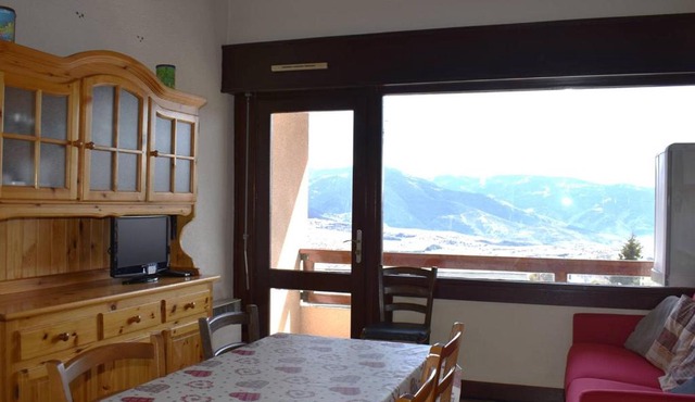 Studio cabine mezzanine avec parking, vue Pyrénées - FR-1-580-26