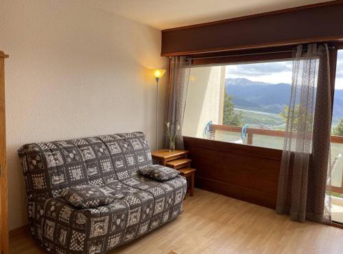 Studio Cabine Confortable avec Balcon au Sud à Font-Romeu - FR-1-580-52