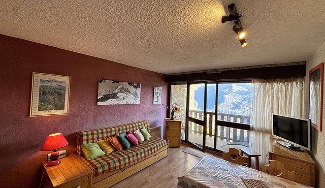 Studio cabin 250m to slopes - 4 guests