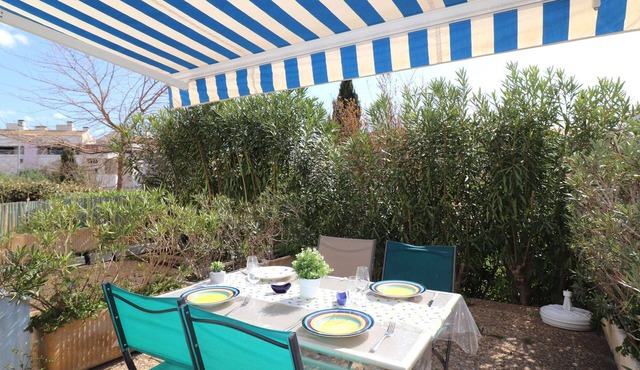 Studio Cabin 4 people Ground floor swimming pools near sea, shops