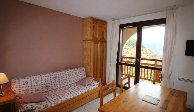 Studio cabin 4 ppl, 400m to slopes, parking, pets allowed