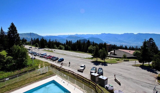 Studio cabin at the foot of the slopes in Chamrousse
