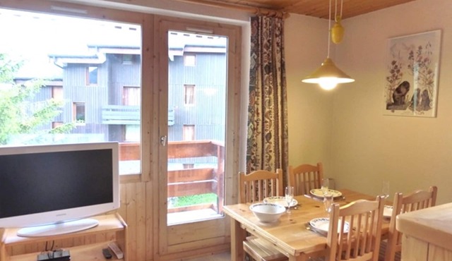 Studio cabin for 4 in Méribel, near slopes, Wifi, pets allowed