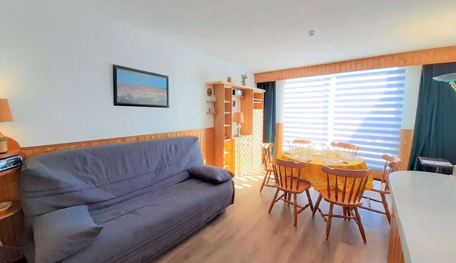 Studio cabin for 6 in Piau-Engaly with balcony and slopes view