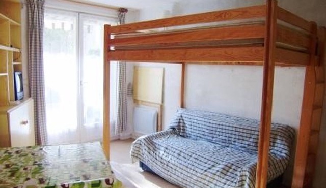 Studio cabin for 2 with parking in Esquièze-Sère