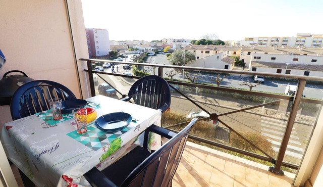 Studio Cabin swimming pool elevator parking air conditioning