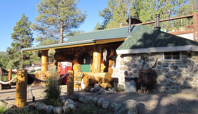 Studio Cabin with Big Canyon Ferry Lake Views