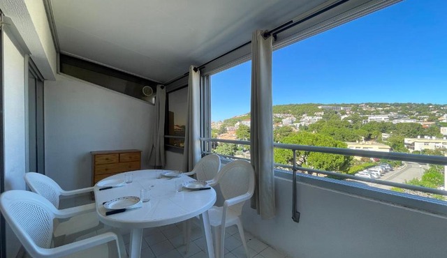 Studio Cabine à Sète: Véranda, Parking, Ascenseur, Plage à 300m - FR-1-338-44