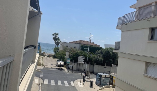 Studio Cabine à Deux pas de la mer