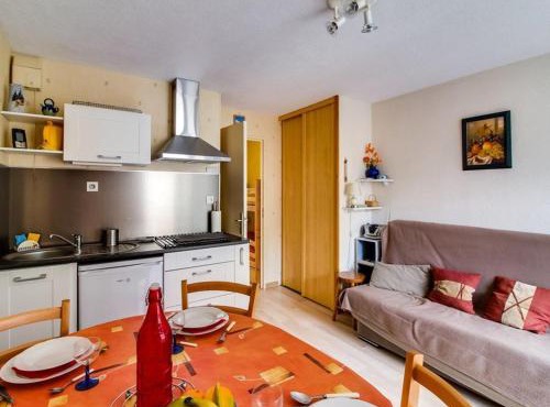 Studio cabine à Esquièze-Sère pour 6 avec balcon, vue montagne et parking - FR-1-402-34