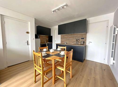 Studio Cabine Épuré Proche Plage et Commerces à Berck - FR-1-646-77