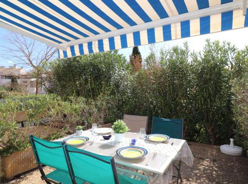 Studio Cabine 4 pers RDC avec Piscines, Terrasse, Proche Mer et Commerces - FR-1-307-36