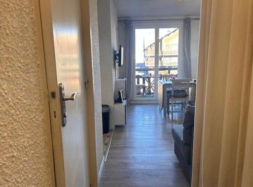 Studio Cabine 4 pers. à Risoul 1850, Accès Direct Pistes, Balcon, Piscine Chauffée l'Été - FR-1-330-575