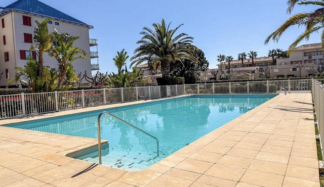 Studio cabine 4 personnes,copropriété avec Piscine