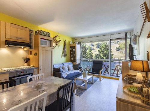 Studio cabine 6 personnes proche pistes, vue montagne - FR-1-400-38