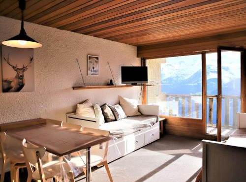 Studio cabine au pied des pistes avec balcon et ascenseur à Auris en Oisans - FR-1-297-154