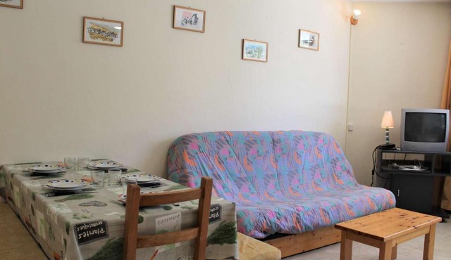 Studio-cabine+coin nuit 6 pers. à Vars Les Claux, balcon, proche pistes et commerces - FR-1-330B-106