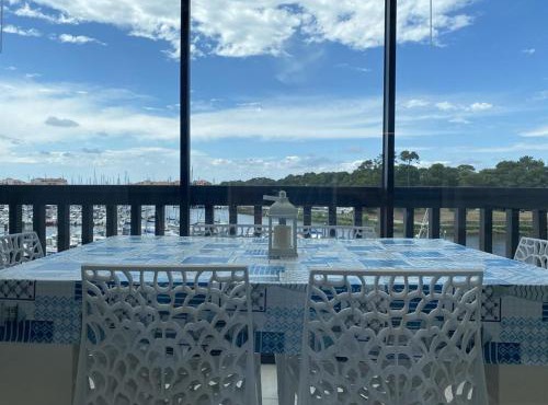 Studio cabine cosy, climatisation, vue port à Capbreton - FR-1-413-199