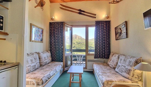 Studio-cabine pour 4 au pied des pistes, vue balcon - FR-1-455-221