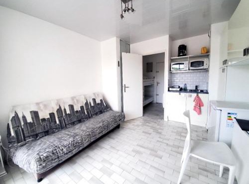 Studio cabine le grau du roi 6 min de la plage à pied