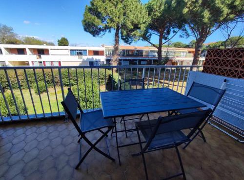 Studio Cabine Rénové, Terrasse et Parking, à 500m de la Plage - FR-1-776-61