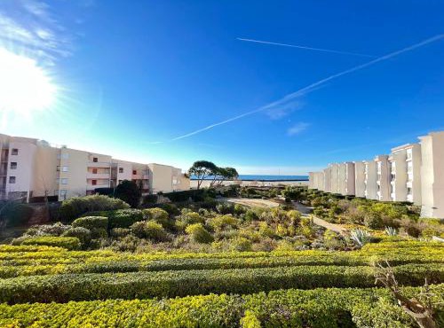 Studio cabine rénové 4 pers. avec vue mer et parking à Sète - FR-1-338-547