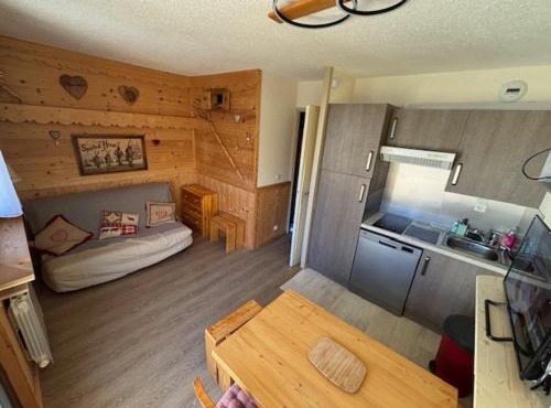 Studio cabine rénové 3 pers avec Wifi proche pistes - FR-1-178-351