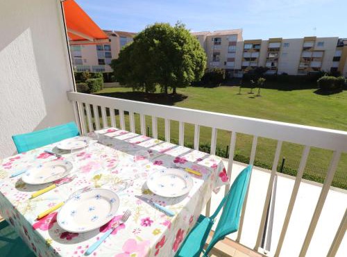 Studio cabine, terrasse au Grau-du-Roi, proche plage et commerces - FR-1-307-96