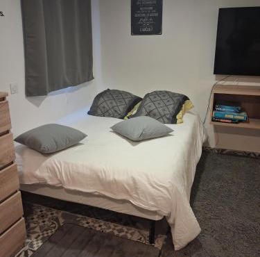 Studio calme & confortable et borne recharge VE