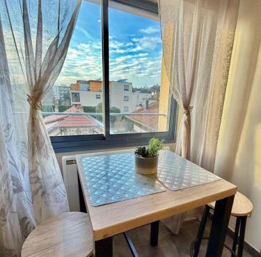 studio calme et cozy avec parking privé