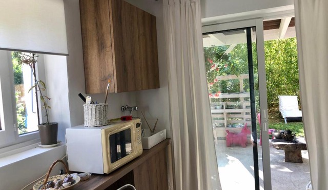 Studio calme avec terrasse proche de Lyon