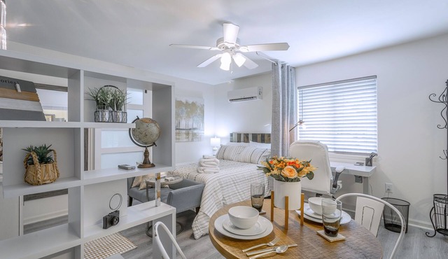 ✤STUDIO CATALINA✤ Private Studio. Work, Eat & Sleep