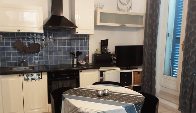 Studio center village Belgentier