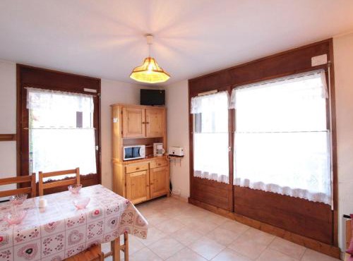 Studio central village aux Carroz, animaux admis, 5 pers - FR-1-572-202
