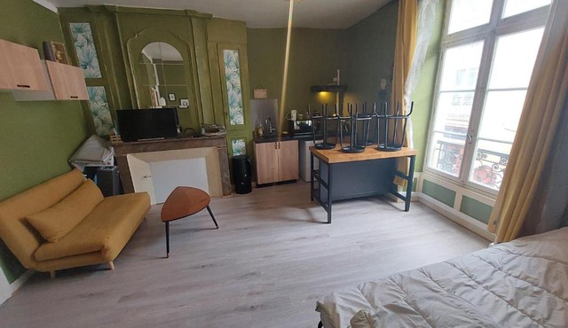 Studio centre ville la Flèche proche zoo