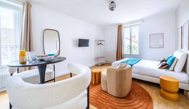 Studio chaleureux au coeur de ville Issy