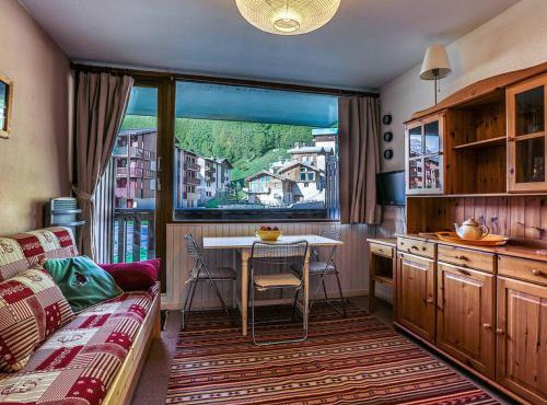 Studio chaleureux pour 4 pers., proche centre Val d'Isère, avec WIFI - FR-1-519-7
