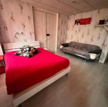 Studio charmant à Néris-les-Bains - 25 m² avec terrasse