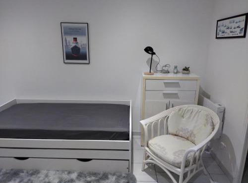 studio charmant canapé lit Netflix Prime video wifi